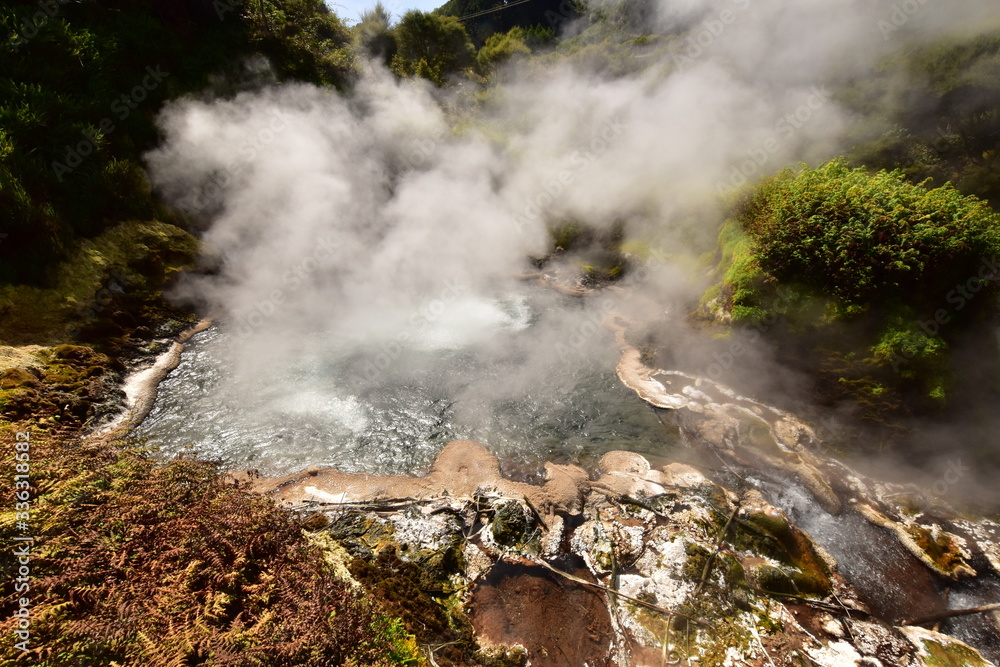 Volcanic activity with the biggest natural pool with boiling water