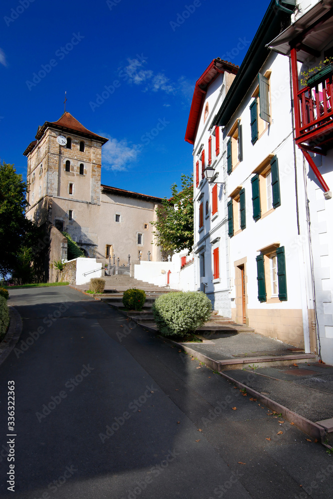 Village d'Espelette en Pays Basque Français