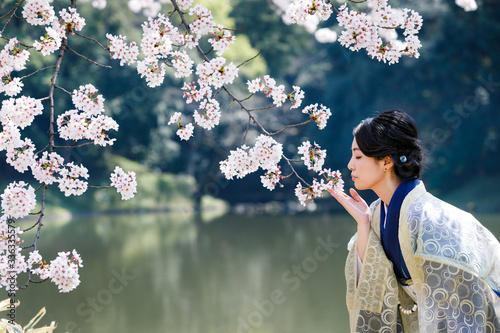 Foto 着物姿の女性
