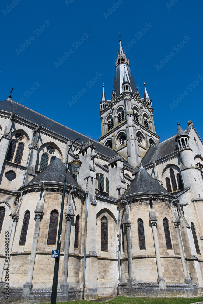 Die Kathedrale Notre Dame in Epernay/Frankreich