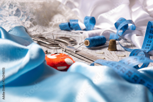 Set of items for cutting and sewing