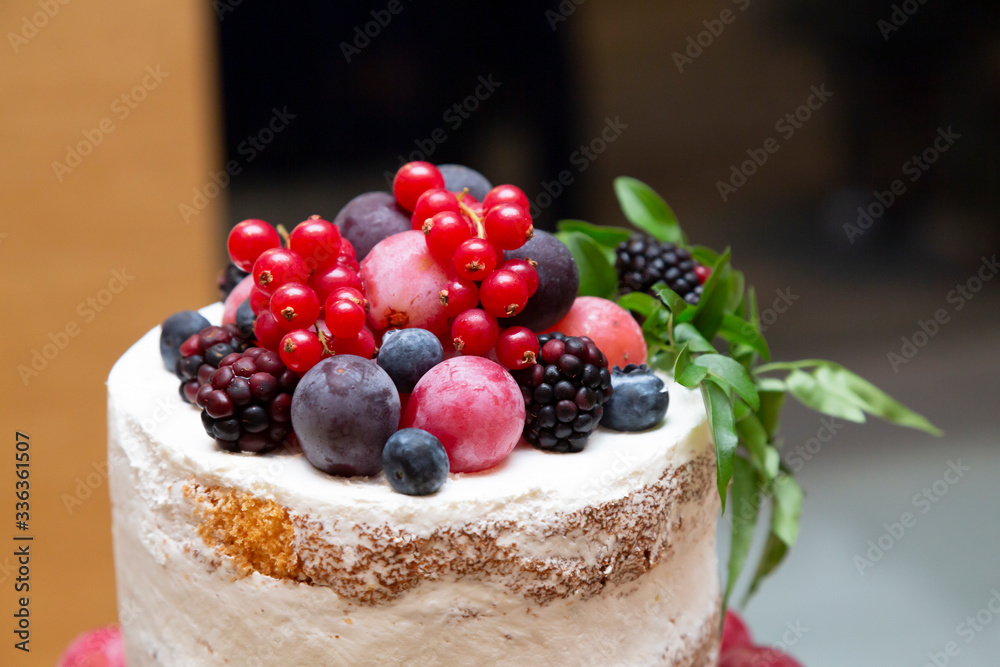 cake with berries