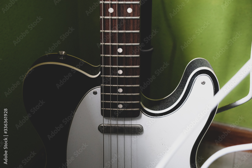 Obraz premium A dusty Guitar