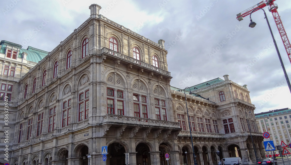Fototapeta premium Vienna - elegant capital of Austria, beautiful city