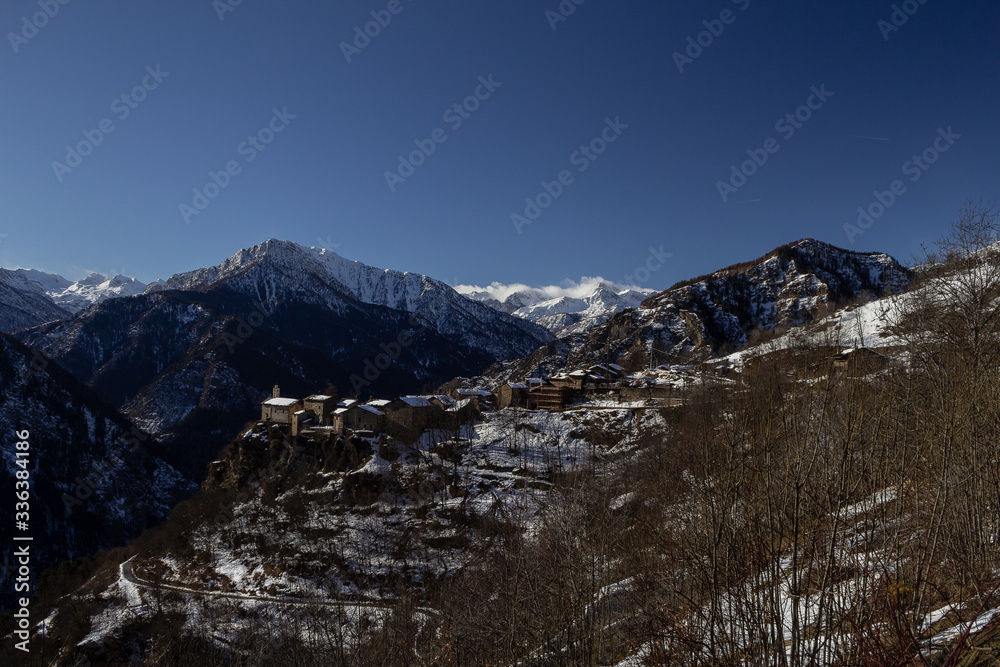 Fototapeta premium krajobrazy z górnej doliny Maira