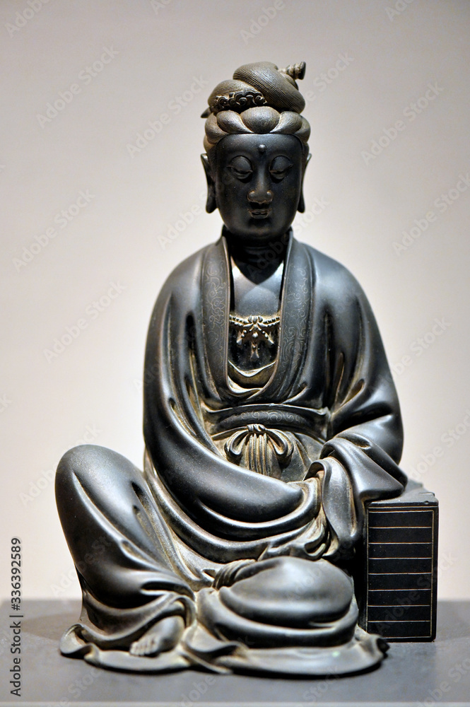 Chinese Buddhist bronze statue of Avalokitesvara