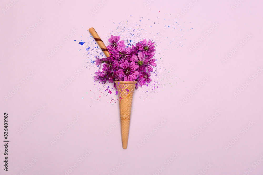 Gelato fatto di fiori colore lilla - obrazy, fototapety, plakaty 