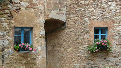 Gebäude