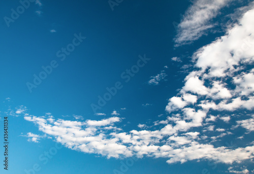 Beautful white cloud on blue sky