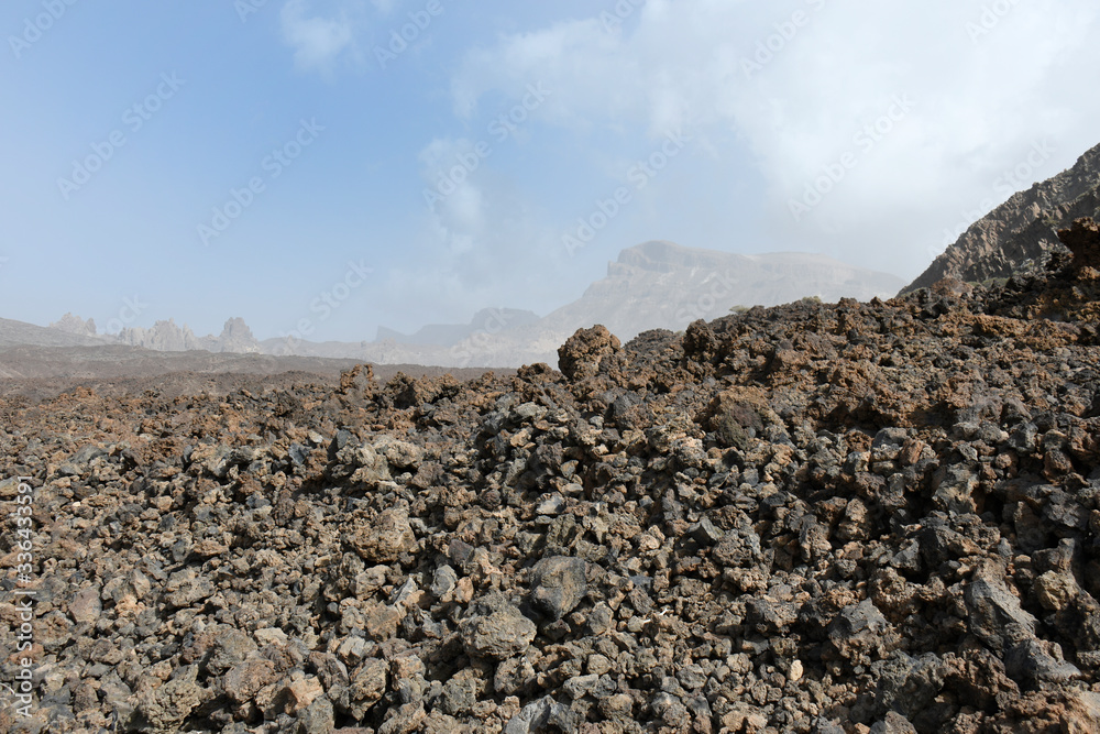 Obraz premium Espagne, Tenerife, vue le la caldeira, parc du El Teide et des roques de Garcia depuis la route TF21