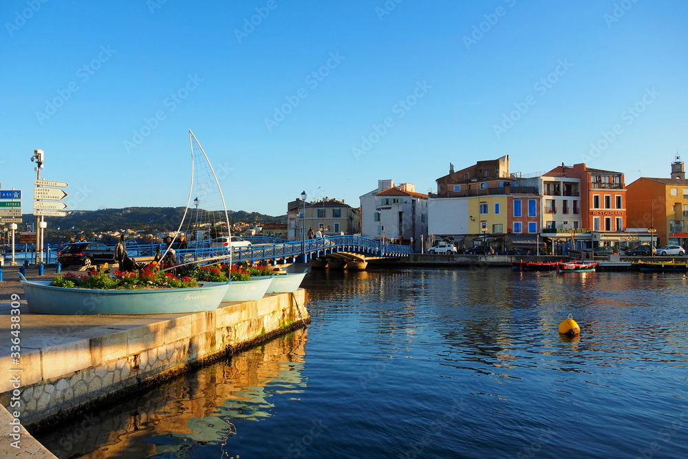 Fototapeta premium Martigues, dans les Bouches du Rhône en france