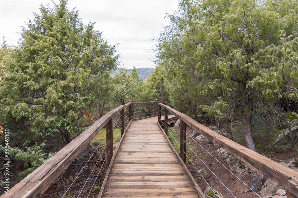 Hiking routes through the Iruelas Valley (Sierra de Gredos) next to the river. Avila (Spain) Hiking routes through the Iruelas Valley (Sierra de Gredos) next to the river. Avila (Spain)