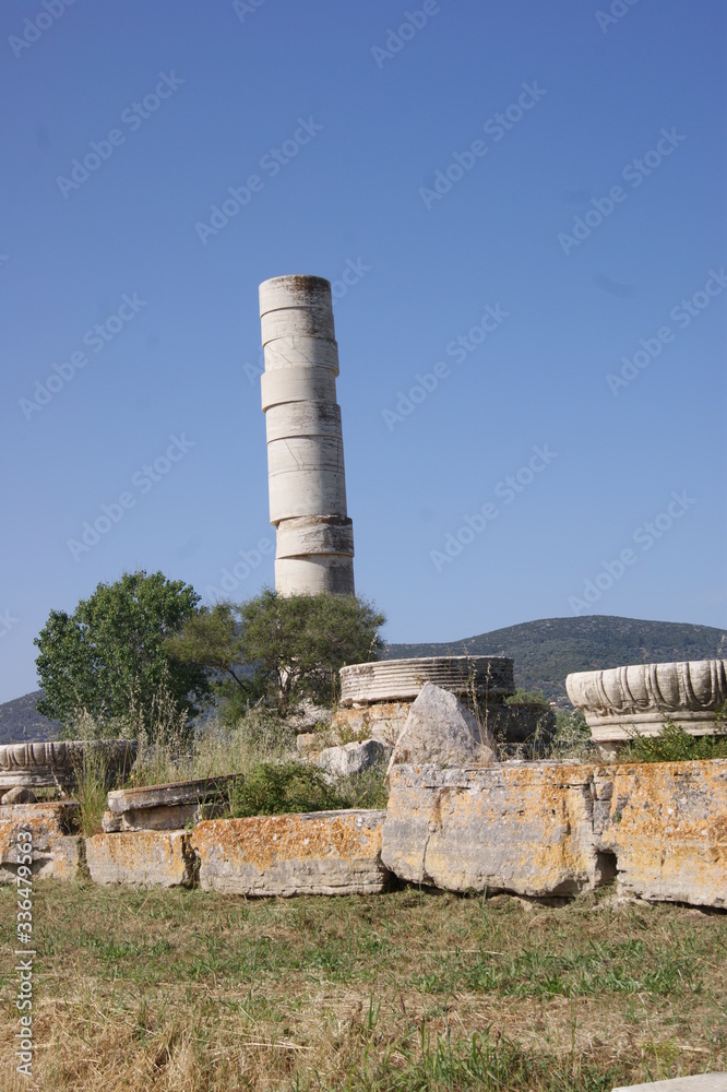 ruins of ancient greek temple