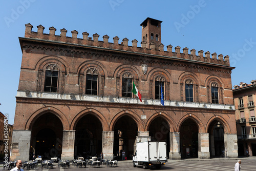 Cremona, Italy : vie of the " Palazzo Comunale "(palace comunale)