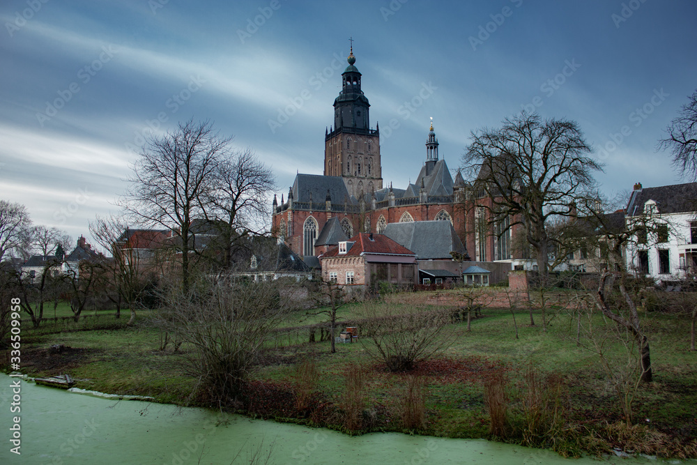 Naklejka premium The Netherlands in winter with clear skies, buildings and streets