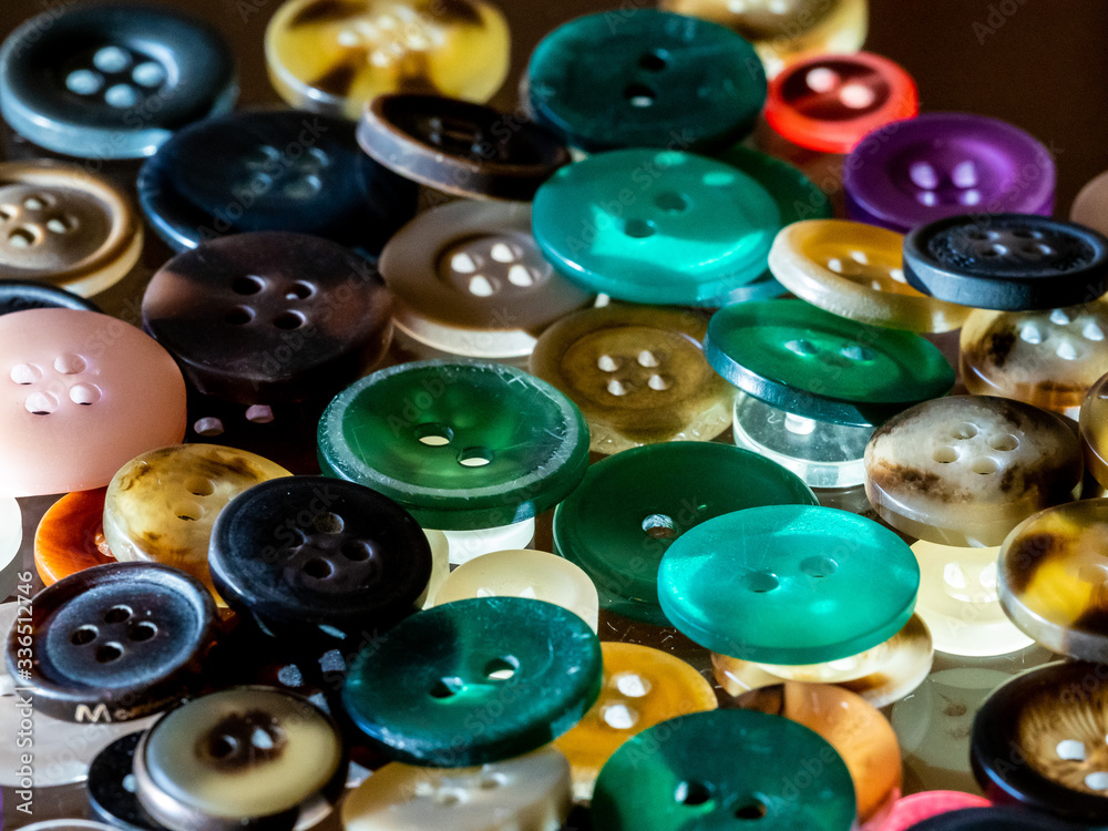Lots of buttons Lots of buttons