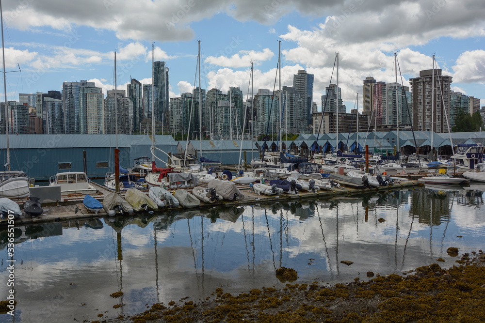 Obraz premium View of Vancouver Harbor and Downtown, Canada