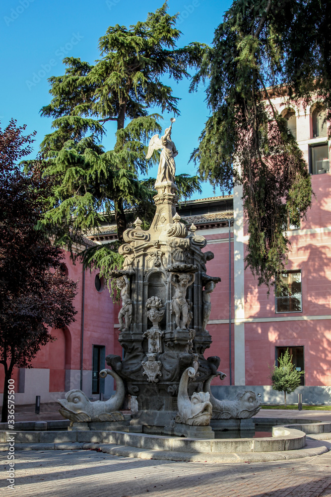 Fountain in Gardens, Madrid