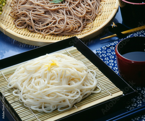 ざるうどんとざるそば