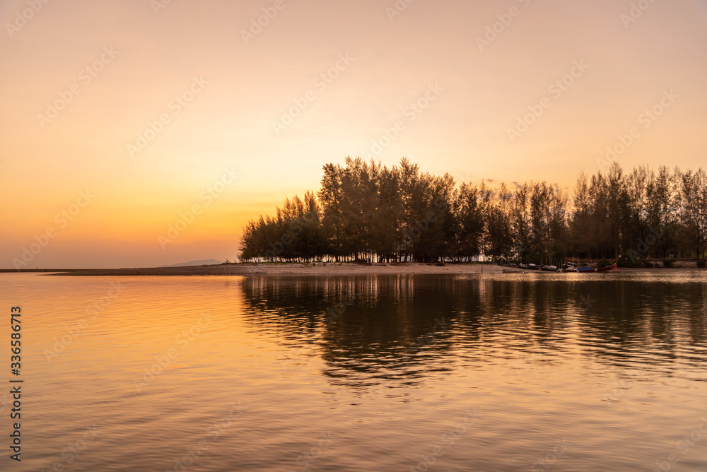Fototapeta premium Beautiful after sunset over the sea