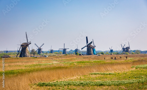 Authentische Holländische Mühle in Nord-Holland