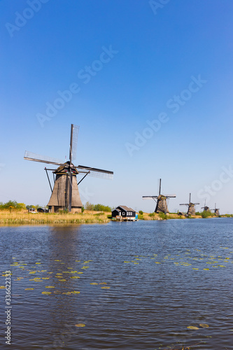 Authentische Holländische Mühle in Kinderdijk, Nord-Holland