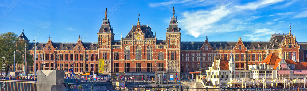 Fototapeta Panorama of the Amsterdam central station