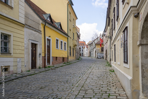 Fototapeta Naklejka Na Ścianę i Meble -  empty streets of European capital