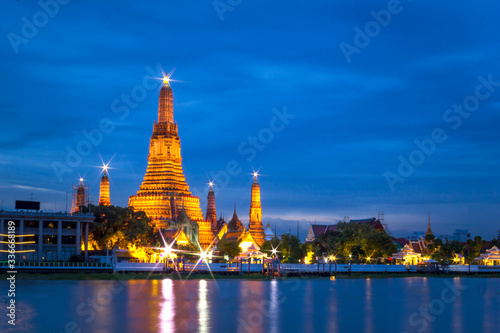  Wat Arun temple Riverside Chao Phraya. Bangkok, Thailand