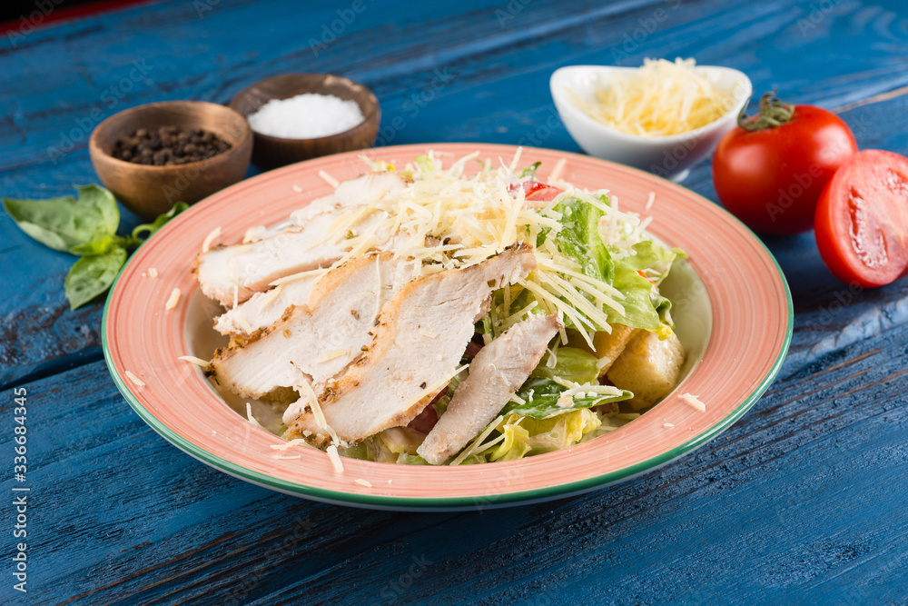 salad with chicken and vegetables