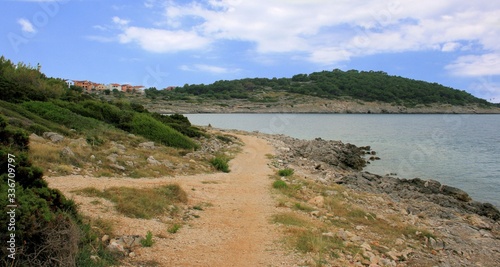 Принти на полотні sand path to  Mali Losinj, Croatia