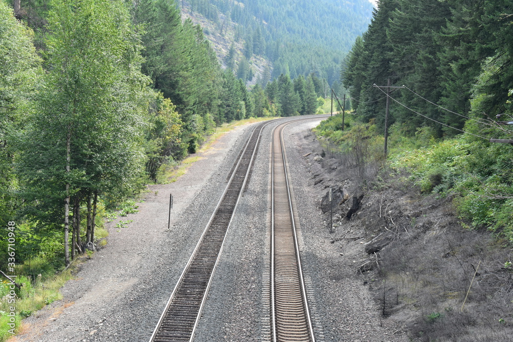 Fototapeta premium mountain train3