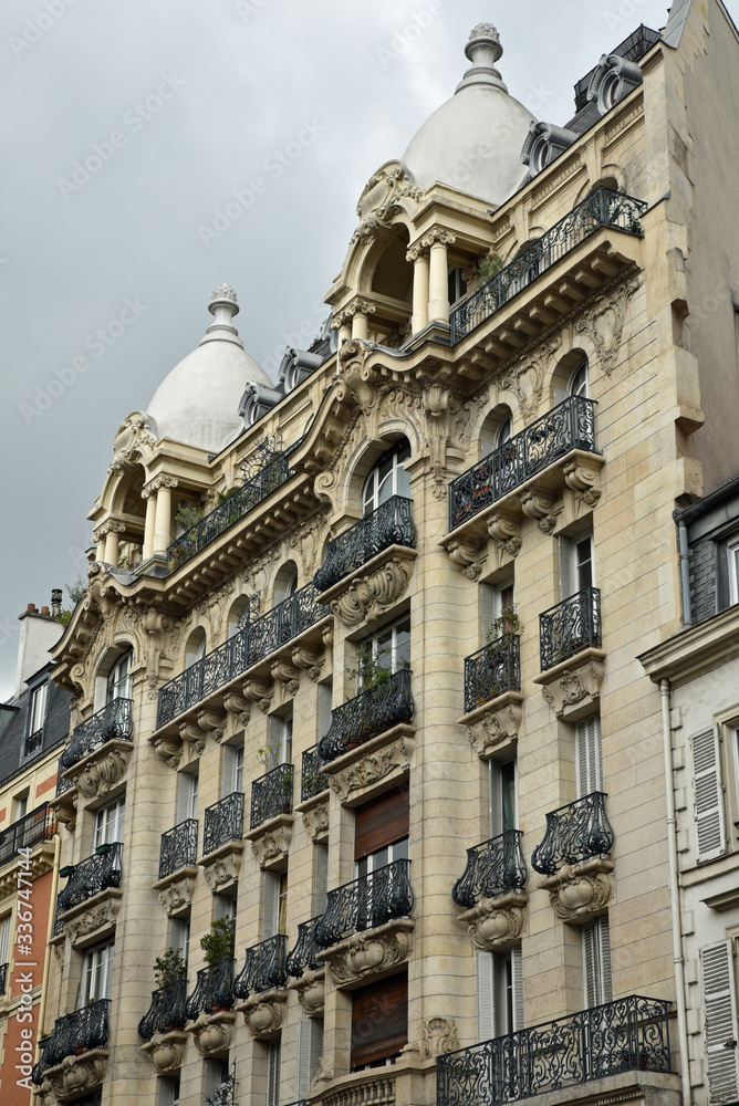 Immeuble de luxe à Paris, France