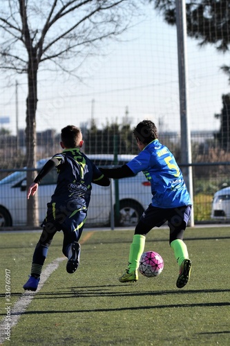 NIÑOS DE BENJAMINES PARTIDO DE FUTBOL