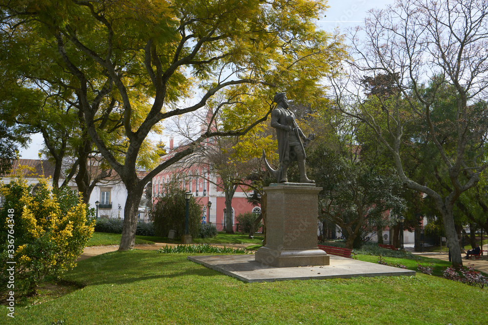 Obraz premium Public garden in Evora in Alentejo, Portugal