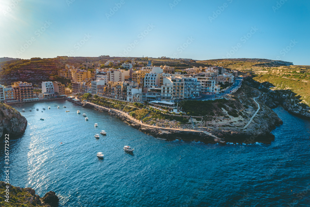Xlendi Bay, Gozo, Malta - obrazy, fototapety, plakaty 