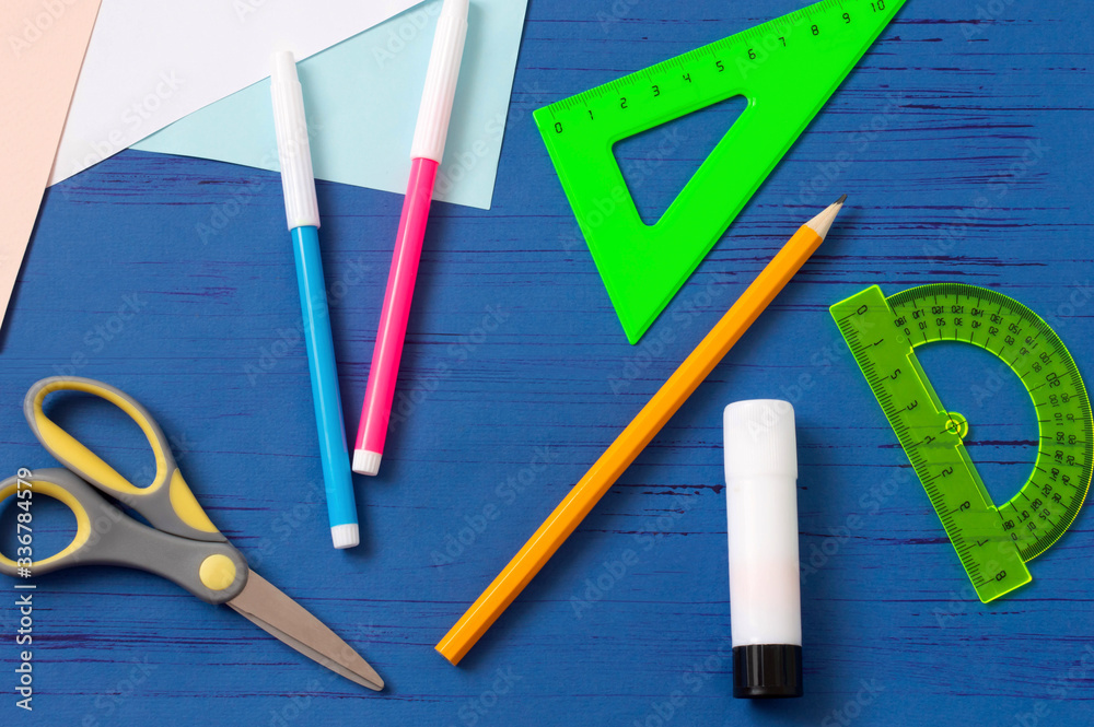 Child makes box for sweets in form of Easter Bunny. Step 1
