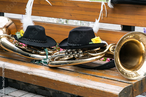 Fotografia Austrian traditional hat and instruments in tirol
