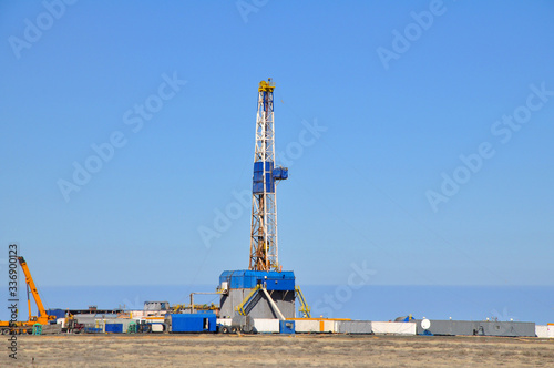 The onshore drilling rig
