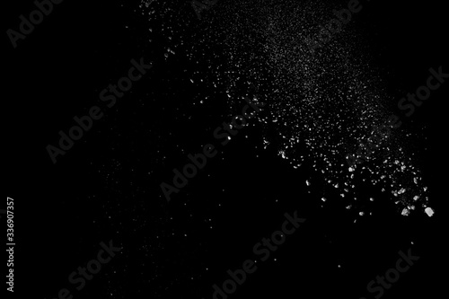White flour dynamically flatters with no isolated black background