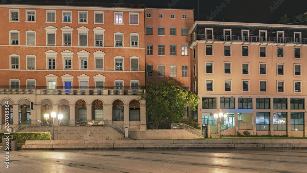 Quartier des Terreaux à Lyon, façades rénovées d'immeubles anciens. 