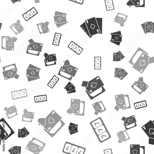 Set Playing card with diamonds, Slot machine with lucky sevens jackpot, Playing card with spades and Playing card with heart on seamless pattern. Vector
