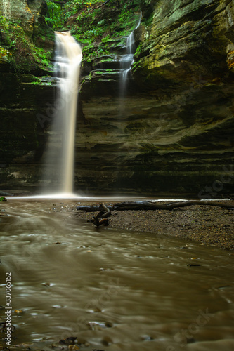 Water in full flow after heavy fall rain. Ottawa canyon, starved rock state park, Illinois.