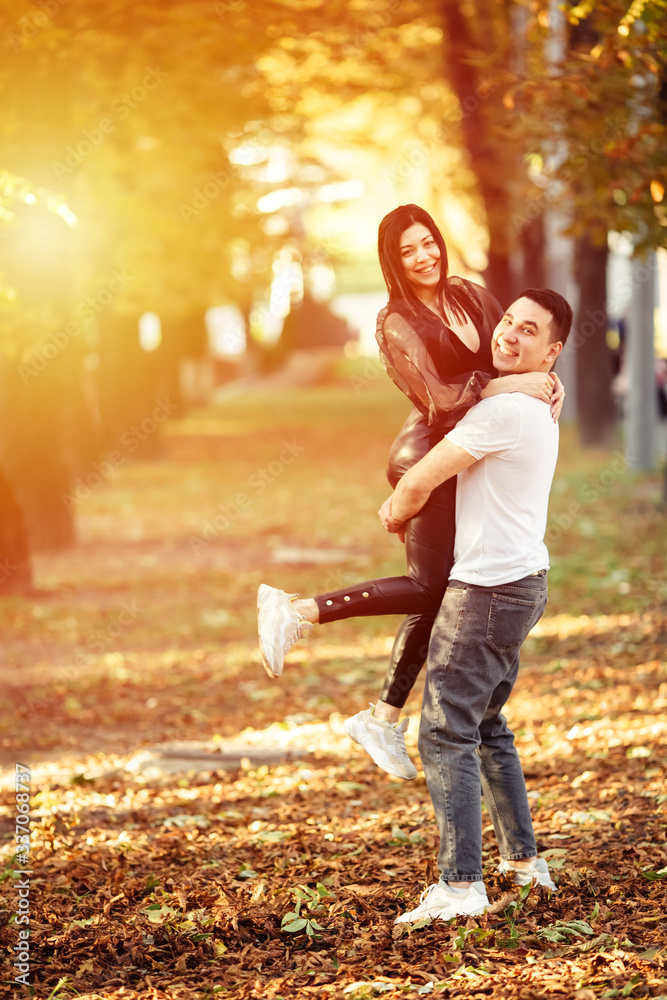 Fototapeta premium Young couple have fun in sunny day