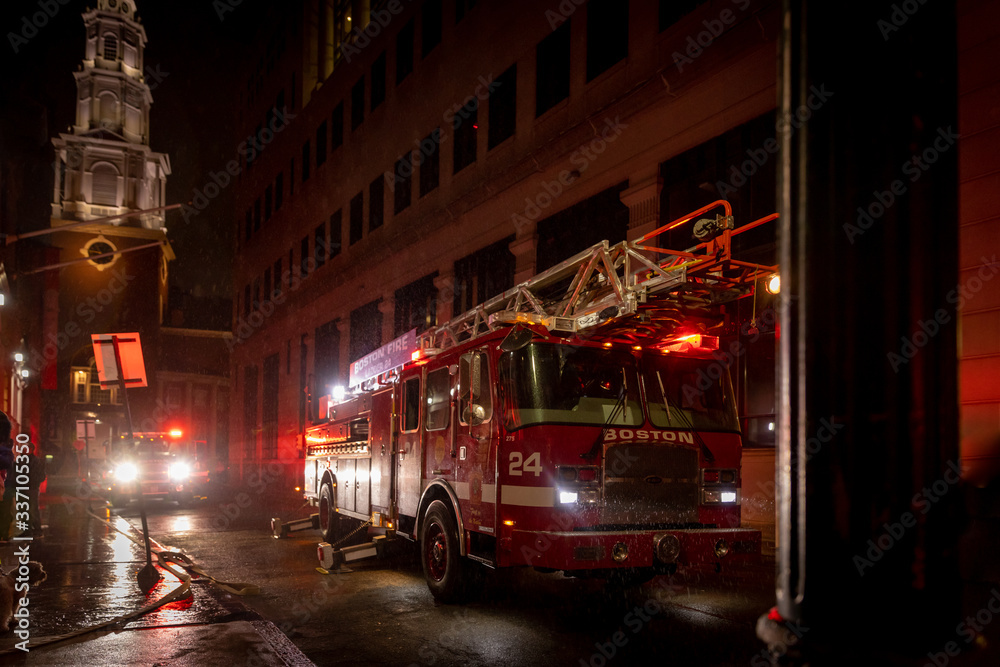 Naklejka premium Boston firefighting truck
