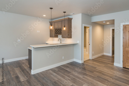 Built-in Wet Bar 