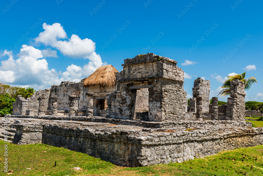 Mayan ruins in the Tulum National Park (Yucatan, Mexico).
