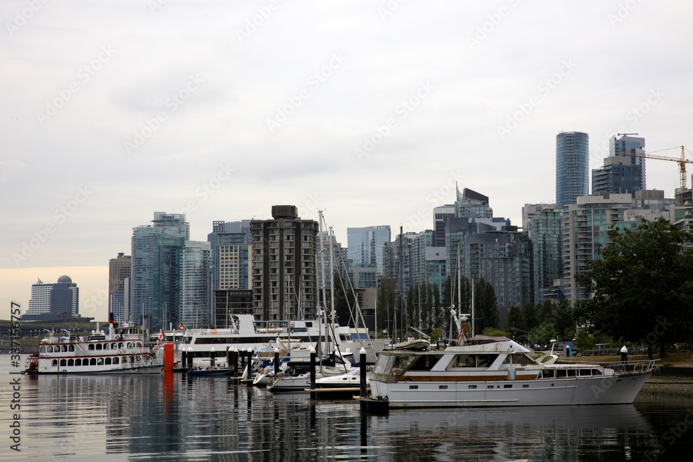 Obraz premium Vancouver, America - August 18, 2019: Vancouver view, Vancouver, America