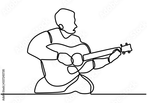 Continuous lines man playing guitar. Playing guitar and singing the song. Professional guitarist. Love music. Guitar instruments, instrumental music, simple style, hand-drawn vector illustration