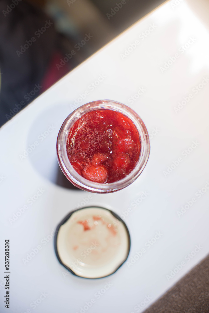 jam strawberry